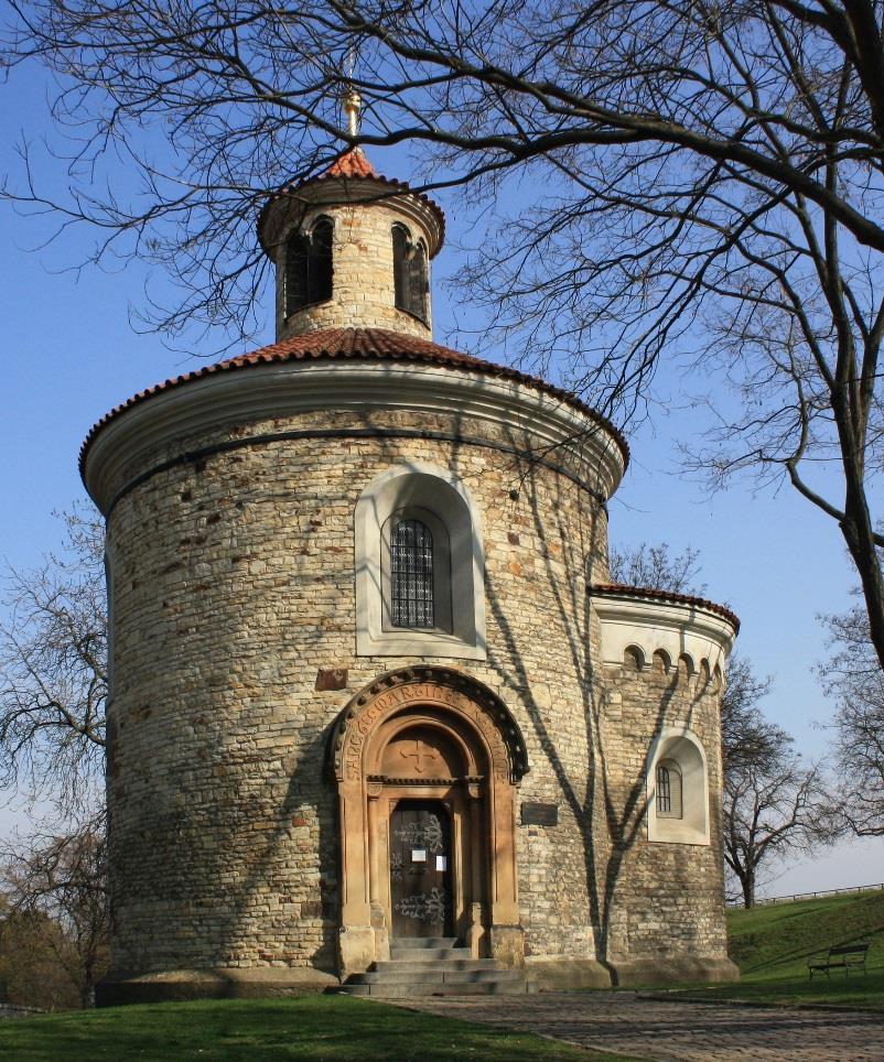 sv. Jiří (hora Říp). Opuka byla používaná i na další různé stavby, ať už to byly kláštery, Pražský hrad či snad i Juditin most. [1] Obr. 16: Rotunda sv.