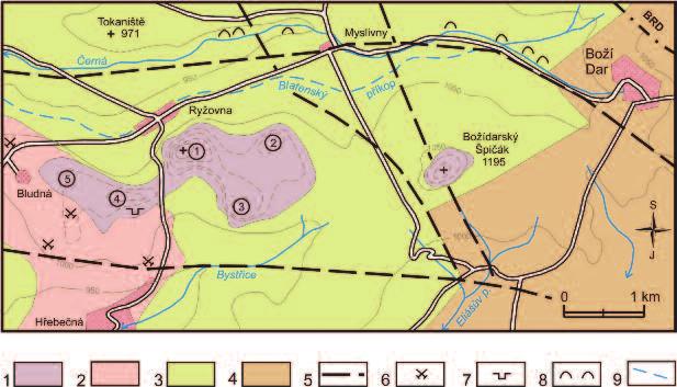 Schematická geologická mapka okolí Božího Daru s čedičovými masivy. Legenda: 1. třetihorní čediče (nefelinit, subvulkanické brekcie), 2. hrubozrnné žuly, 3. fylity (převážně sericitické), 4.