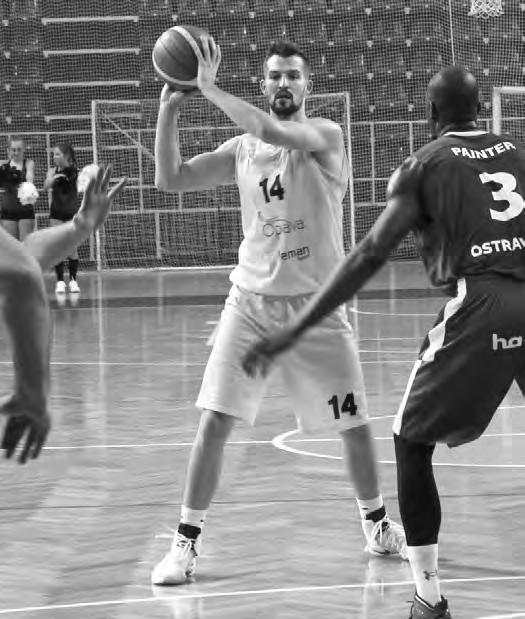 Martin Gniadek: Fauly patří k mému hernímu stylu Opavští basketbalisté se dostali po Vánocích do formy. Až na duel v u dokázali všechny své protivníky porazit.
