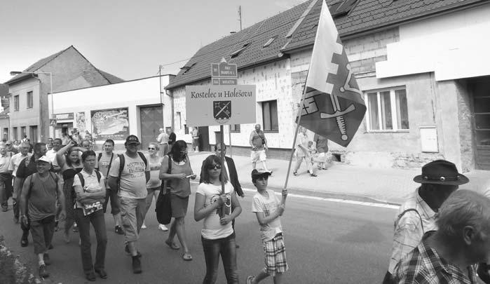 Odjezd z Kostelce nad Labem cca ve 03,00 hodiny. Závazné přihlášky se přijímají na odboru vnitřních věcí V. Urbanová, tel. 326 700 640; e-mail: vladimira.urbanova@kostelecnlab.