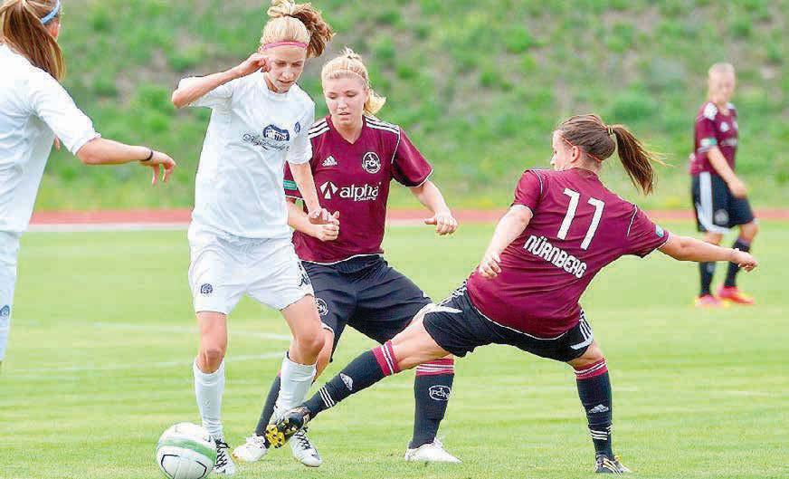 24 SPORTOVEC OKRESU 2015 ANKETA SPORTOVEC Slovácko - správná volba Jeden z největších talentů ženské kopané Kamila Dubcová obléká dres Slovácka Mládež do 15 let MAGDA 1 ČERVINKOVÁ
