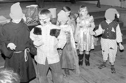 starostlivými maminkami připravil pro děti tradiční karneval.