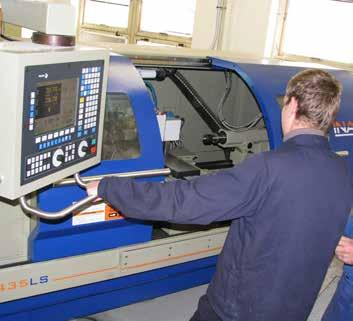 MECHANIK SEŘIZOVAČ 23-45-L/01 Čtyřletý obor, zakončený maturitní zkouškou Školy vyučující obor: 2 5 26 30 35 40 Charakteristika přípravy v oboru Žáci se naučí číst technické výkresy, volit