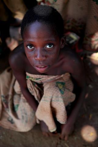 ODVÁŽNÁ VÝPRAVA DO STŘEDNÍ AFRIKY ZA POSLEDNÍMI PYGMEJI
