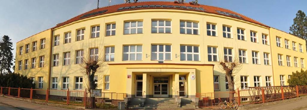 PODĚKOVÁNÍ Akce,,Z VIII. ročník Zhruba šedesátka lidí, a to jak z řad spolků tak i veřejnosti se dne 24. 3. 2018 sešla před lidovým domem, odkud vyrazila za jednotlivými pracemi po obci.