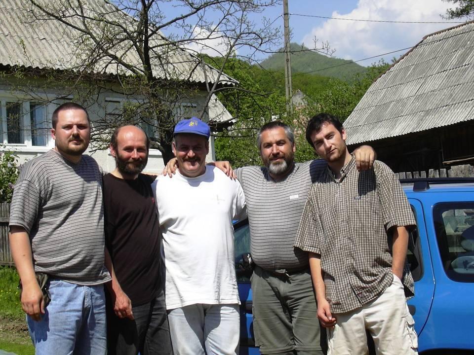 První