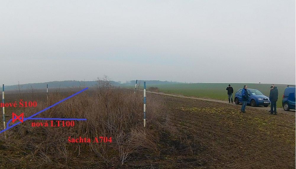 Šachta A704 1. kompletní demontáž vystrojení šachty (3 vzdušníky, 2 šoupata, OC150), zapravení 2 prostupů potrubí maltou 2.