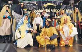 Podvečerním vyvrcholením pak byl koncert Petra Koláře. (vrs) Těšení zahájili starosta Roman Petrus a radní Jana Solomonová. Scénka Z Nazaretu do Betléma. Při vystoupení Osmikvítku hustě sněžilo.