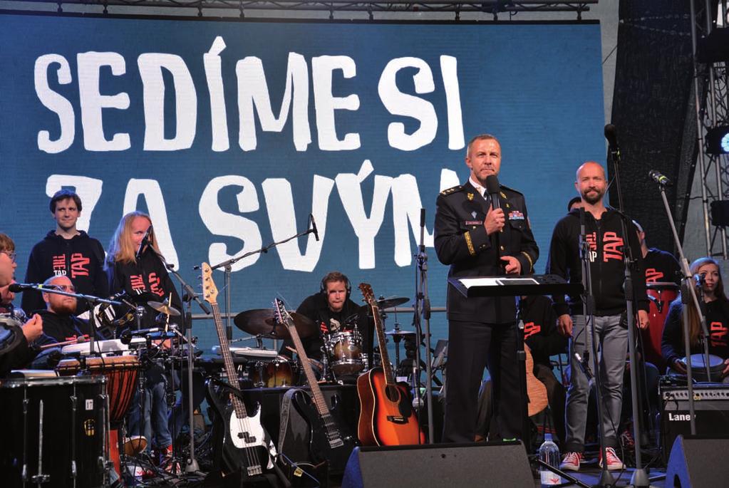 Společně upozorňovali na předsudky, keré vůči oběma skupinám panují a kvůli kerým na ně