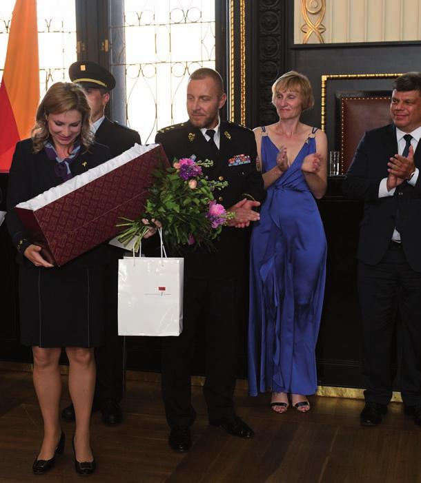 Projek má svou vlasní hymnu jmenuje se Žluá sužka a složil ji odsouzený z Věznice Kuřim.