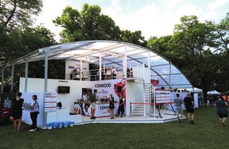 Prague Food Festivalu do určité míry prospěl loňský přesun z Královské zahrady Pražského hradu na Vyšehrad, kde se mimochodem konal už v roce 2006 jeden z ročníků jeho předchůdce nazvaný tehdy Grand