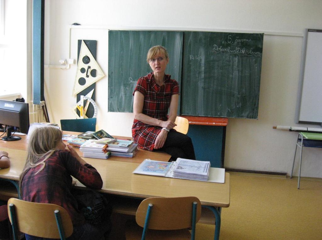 autor musí text několikrát přečíst a opravit překlepy, kniha se dá napsat podle předem nakreslených motivů ilustrací Paní