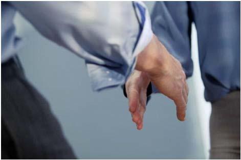 Posuny oproti OPPI: příklad Projekt Knowledge Transfer Partnership podpora nového typu partnerství podnikatelské a akademické sféry v oblasti aplikace výsledků VaV v praxi přímá aplikace výzkumných
