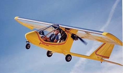 Gull 000: Obr. 3.1 Gull 000 Jednomístný hornoplošník. Kola hlavního podvozku opatřena brzdami.uzavřený pilotní prostor. Sedačka pilota je standardně vybavena upínacími pásy a ramenními popruhy.