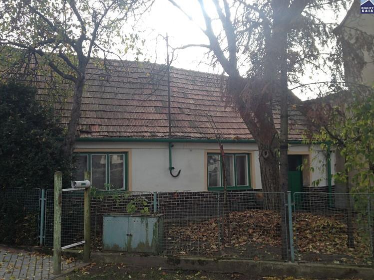 Záznam o prodeji srovnávané nemovitosti č. 3 1. Identifikace Prodej, Rodinný dům, 93 m 2, Tihelně, Milotice Celková cena: 350.000 Kč Adresa: Tihelně, Milotice, okres Hodonín 2.