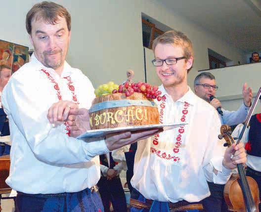 Vím, jak si Zdeněk Stašek moc, moc považovál, když ho Burčáci přijali za člena. Otlúkl sa s něma a do své muziky si převzal to nejsilnější a nejcennější, co dělá Burčáky Burčákama.