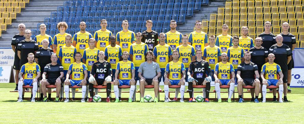 Jakub Dovalil Obchodní ředitel: Přemysl Hruška Ekonomická ředitelka: Lenka Capoušková Technický ředitel: Rok založení: