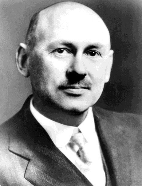 4.1.1. Robert Goddard Robert Hutchings Goddard byl americký inženýr a jeden ze zakladatelů raketové techniky.