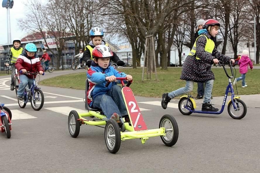 ZŠ, dopravní soutěže, aktivity zaměřené na rodiny s dětmi
