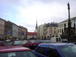 blízkosti centra vs.