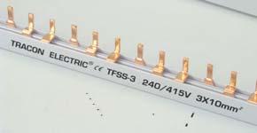 5 18 21 3 TFSS-4 max. 63 A 10 mm 2 56 mod. 1000 29.5 18.3 21.6 4 TFSS-1V max. 63 A 10 mm 2 56 mod. 1000 14.8 5 15 1 TFSS-1V-12 max. 63 A 10 mm 2 12 mod. 215 14.8 5 15 1 TFSS-2V max.