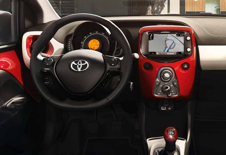 PAKET X-NAVI Systém AYGO x-navi je ideální upgrade, pokud je váš vůz vybaven Toyota audiosystémem s obrazovkou a vy si k němu chcete přidat navigaci.