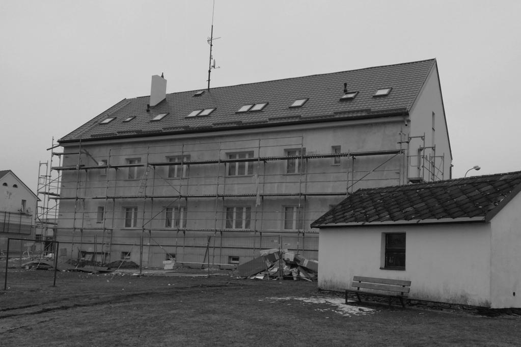 942,44 Kč Ceny jsou uvedeny bez DPH, nabídky podalo 5 firem. Kanalizace Ronovská ulice: 1) RECTA Načeradec - 1,726.440,82 Kč 2) Zvánovec - 1,823.337 Kč 3) PL Beko - 2,199.