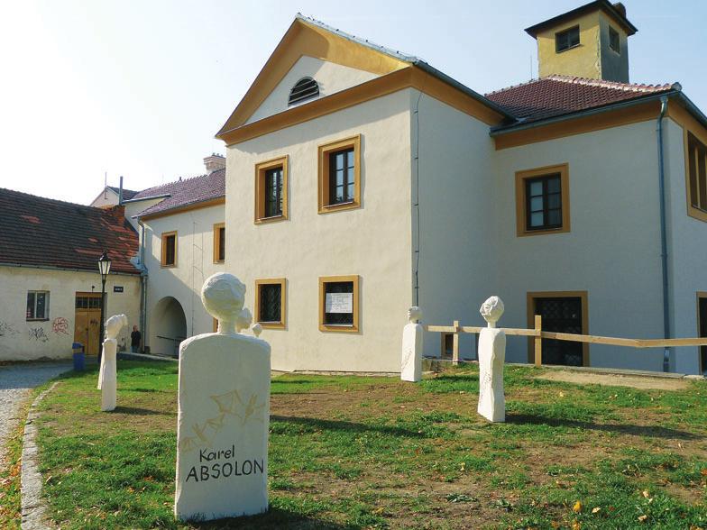 města Blanska www.blansko.cz. čtyřměsíčním zpožděním Rada bere na vědomí pronájem prostor sloužících k podnikání o celkové výměře 173,27 m2 v I. podlaží budovy polikliniky Nemocnice Blansko, Sadová č.