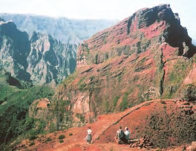 z vycházky na Ponta Sao Lourenco z túry na Pico Grande poloostrov Ponta Sao Lourenco M A D E I R A kvetoucí ostrov uprostřed Atlantiku Ostrov květin, ostrov věčného jara a jiná krásná přízviska zdobí