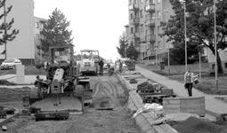 12 Zprávy z radnice Staroměstské noviny 6/10 REVITALIZACE SÍDLIŠTĚ KOPÁNKY PŘED DOKONČENÍM V pátek 14.