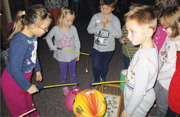 Školní zpravodajství Světýlkový den Ve středu 16. listopadu se uskutečnil tradiční Světýlkový den.