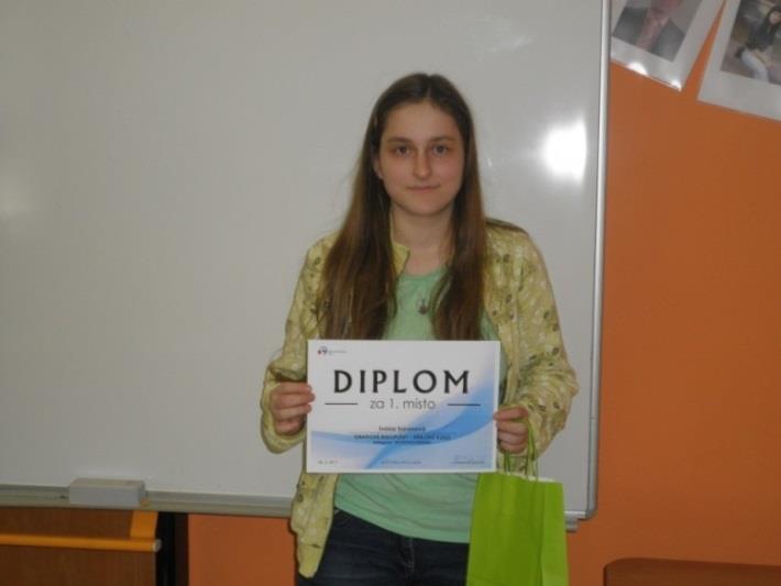 Úspě Úspěšné družstvf IVT Název soutěže Druh soutěže Umístění Jméno/třída Soutěž MS Office krajská 2. místo Ivana Saranová /8. OA Soutěž v programování MŠMT okresní 4. místo Ondřej Wrzecionko/6.