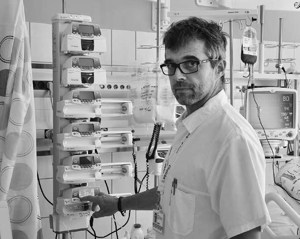 MUDr. Marek Proksa novým primářem ARO Anesteziologicko-resuscitační oddělení Vsetínské nemocnice má od prvního července 2018 nového primáře. Stal se jím MUDr.