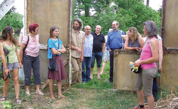 Diana se Standou na poli s bylinkami 14 dní před předáním Bartákova hrnce. Brodu, kde pracoval. Trochu z toho záměru po roce 2008 sešlo ideální polovina nemovitost není zkrátka vždy ideální situací.