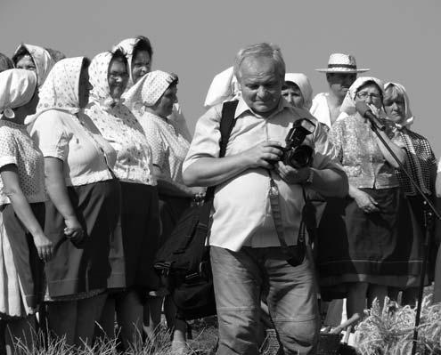V tiskárně pracuješ od roku 1990. Jak jsi zde začínal? Tiskárna byla tehdy ještě u pana Lelky v domě, já jsem nastoupil jako reprodukční fotograf. Tenkrát jsme dělali všichni všechno.