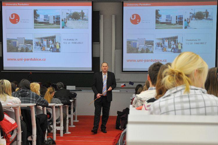 18.1.2011 proběhl na Fakultě chemickotechnologické Den otevřených