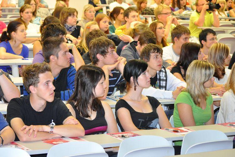 14.6.2011 se na Fakultě chemickotechnologické uskutečnila zážitková akce pro
