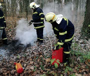 Na místo se následně dostavila posádka Zdravotnické záchranné služby s lékařem, který konstatoval smrt ženy.
