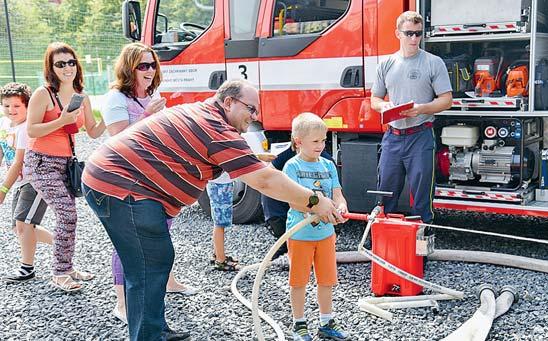 Čísla však ukazují, že zóny placeného stání se osvědčily a zlepšily možnosti parkování pro místní obyvatele. Analýza Technické správy ULICI TROJSKÁ se díky MČ Praha 8 ulevilo od tranzitní dopravy.