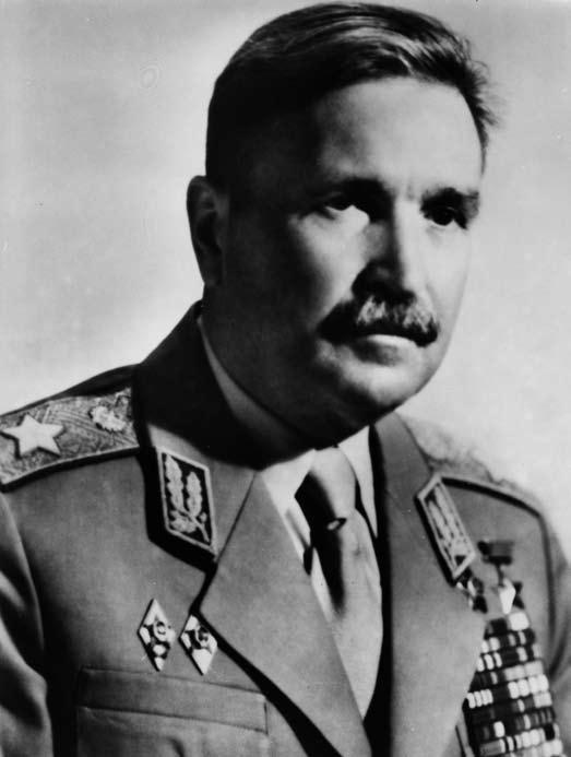 88 Vojenské řešení pražského jara zemní, podzemní i vzdušná jsou rozvinuta, načež mu skočil do řeči admirál Gorškov, že totéž platí i pro podvodní a plovoucí.
