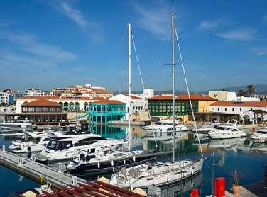 LIMASSOL - OMODHOS Tento výlet Vás zavede do druhého největšího kyperského města Limassolu, který je také kyperským největším přístavem.