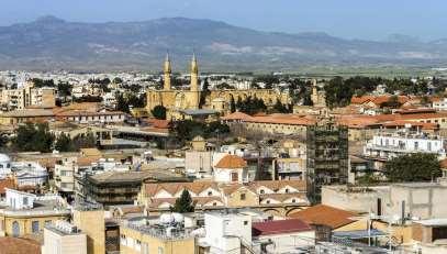 HLAVNÍ MĚSTO NICOSIA 35 Euro: Cena zahrnuje: dopravu, průvodce Odjezd od hotelů: cca 08:15 10:00 Návrat do
