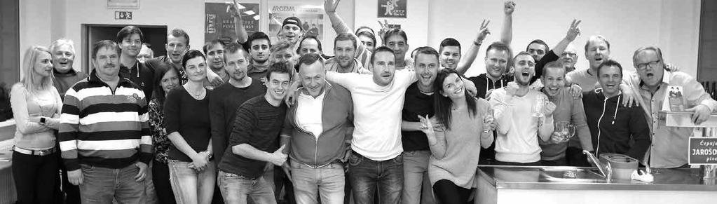 A zájem fotbalistů a příznivců z Mařatic o výrobu piva byl stejně velký jako u Straňanů. Obsluha v pivovaru byla velmi příjemná.