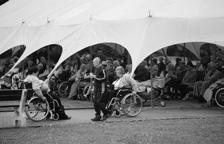 Usměváčkem, folklórním souborem z Horní Břízy.