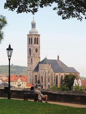 KOSTEL sv. JAKUBA, KUTNÁ HORA Bohoslužby: pondělí, středa, pátek 18:00; neděle 9:00 GPS: 49 56 54.041 N, 15 16 2.