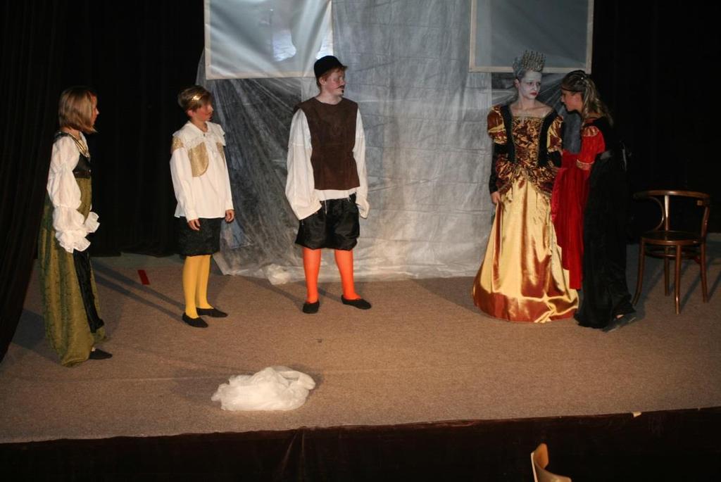 Výtvarná a literární soutěž Voda štětcem a básní, Povodí Moravy 26. 4. 2013 Počet ocenění 2 Vendula Louthanová 2.