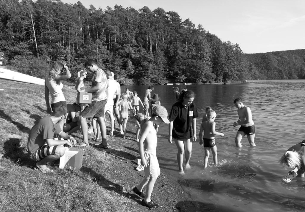Naštěstí je park uschován ve stínu vzrostlých dubů, což prospívalo nejenom zvířatům, ale úkryt před přímými slunečními paprsky si pochvalovali i samotní návštěvníci.