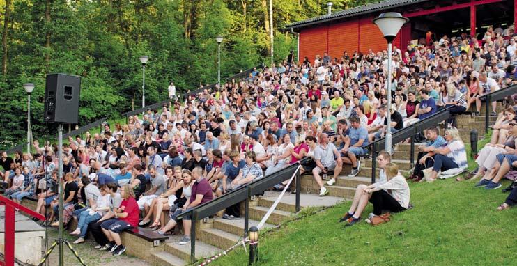 Od znovuotevření Letoviska Studánka spolupracujeme s větším množstvím agentur, které zastupují různé umělce. Dnes už jsme dokonce v takové fázi, že tyto agentury oslovují nás.