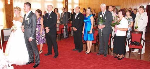 16. SEPTEMBRA 2011 v MESTSKÉ NOVINY Exkluzívne pre Mestské noviny Svadby súrodencov a oslavy jubileí V obradnej sieni Mesta Lučenec sú členovia Zboru pre občianske záležitosti pri MsZ v Lučenci