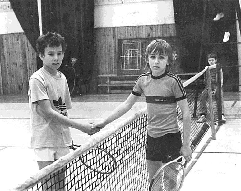 Tenisový oddiel TJ Slovan Galanta na základe veľmi dobrých výsledkov svojich mladých tenistov dostal v roku 1990 poctu usporiadať
